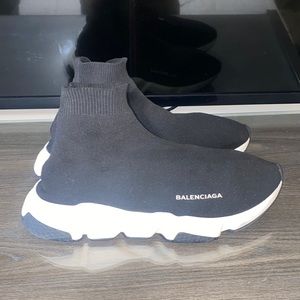 100% authentic Balenciaga runners all you have to do is clean and like brand new